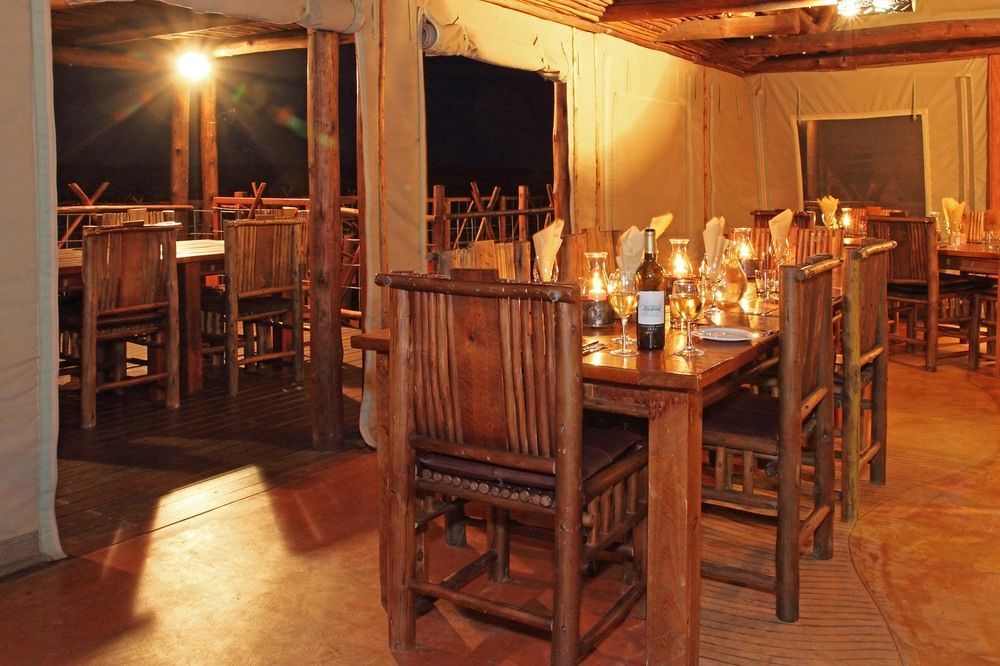 Xaus Lodge Twee Rivieren Zewnętrze zdjęcie