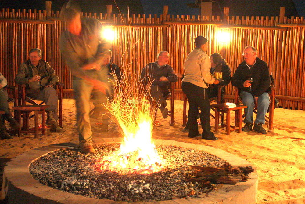 Xaus Lodge Twee Rivieren Zewnętrze zdjęcie