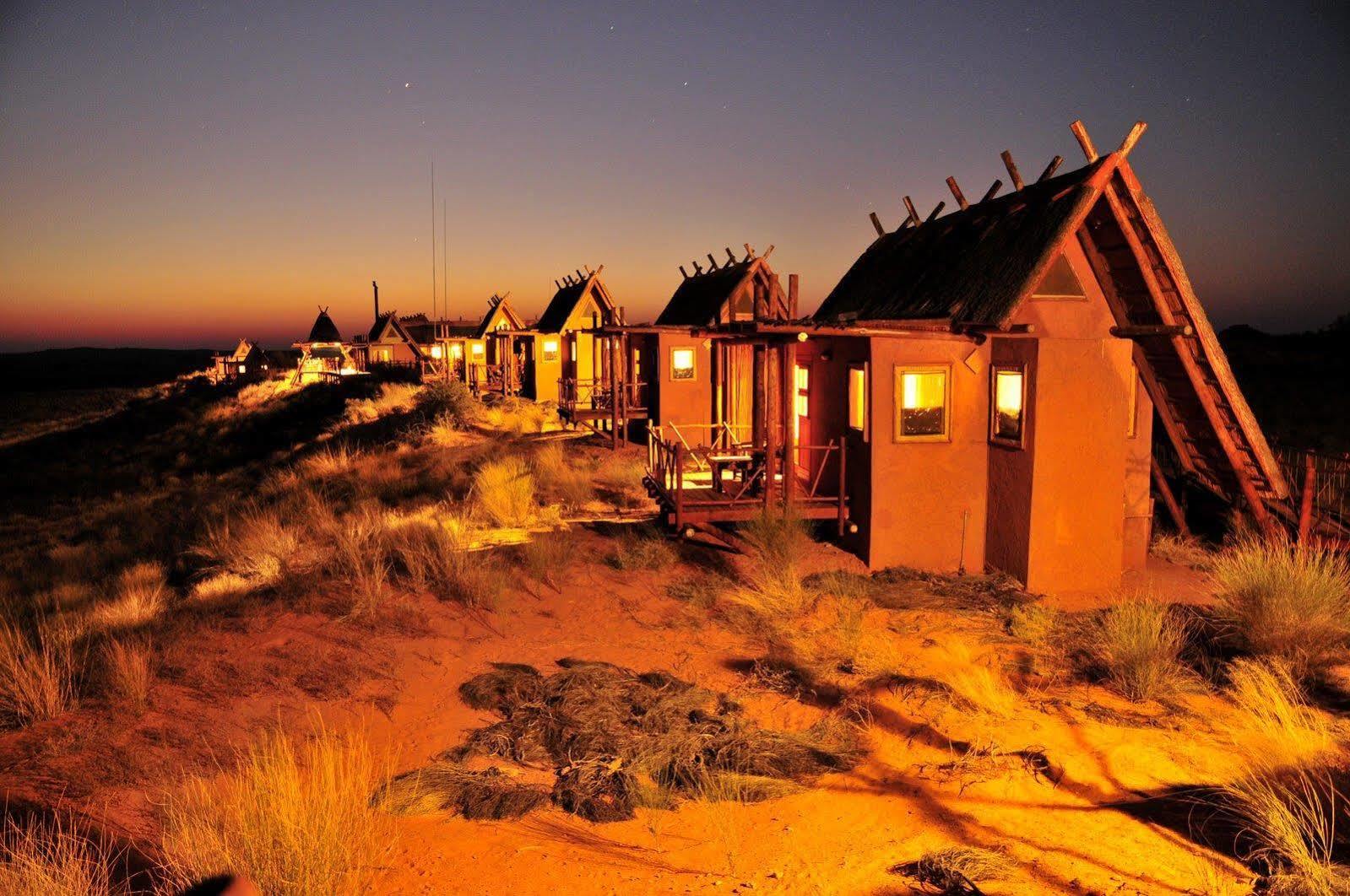 Xaus Lodge Twee Rivieren Zewnętrze zdjęcie